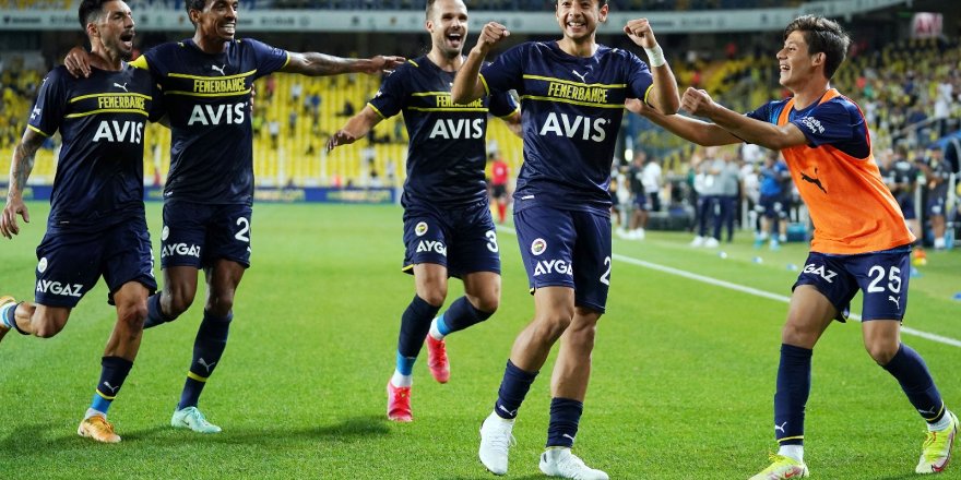 Fenerbahçe avantajı elde etti