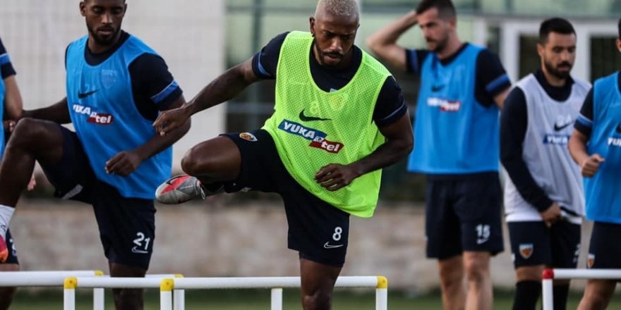 Kayserispor’da  Futbolcu Eksikliği Yaşanıyor