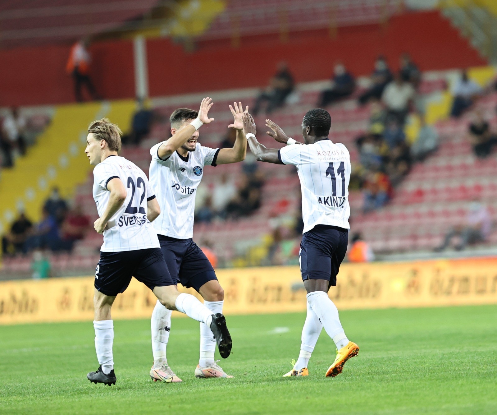 26 yıl sonra Süper Lig’e çıkan Adana Demirspor’da ilk gol Akintola’dan