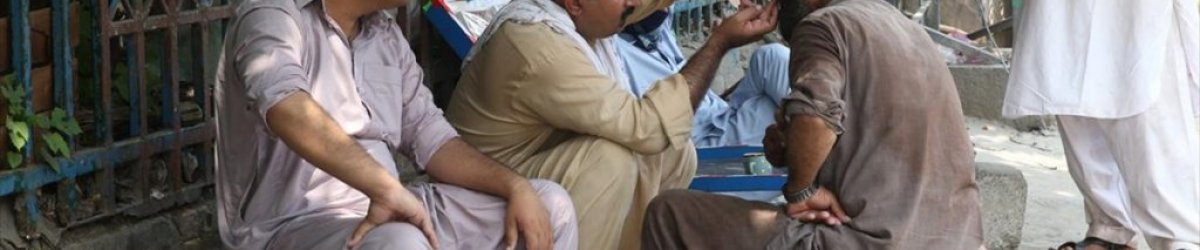 Pakistan'da İhtiyaç Sahipleri, Ucuz Olduğu Gerekçesiyle 'Sokak Dişçilerini' Tercih Ediyor