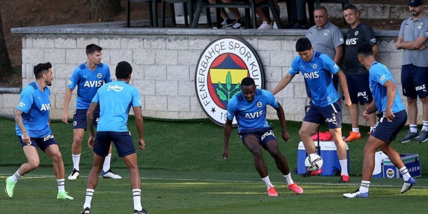 Fenerbahçe, Süper Lig'in 2. Haftasında Yarın Antalyaspor'u Konuk Edecek