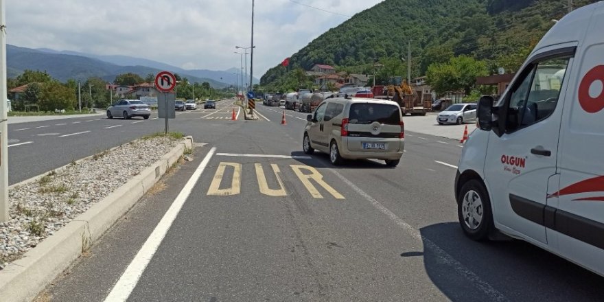Dev baraj kapakları yola kaydı, Bolu dağı trafiğe kapandı