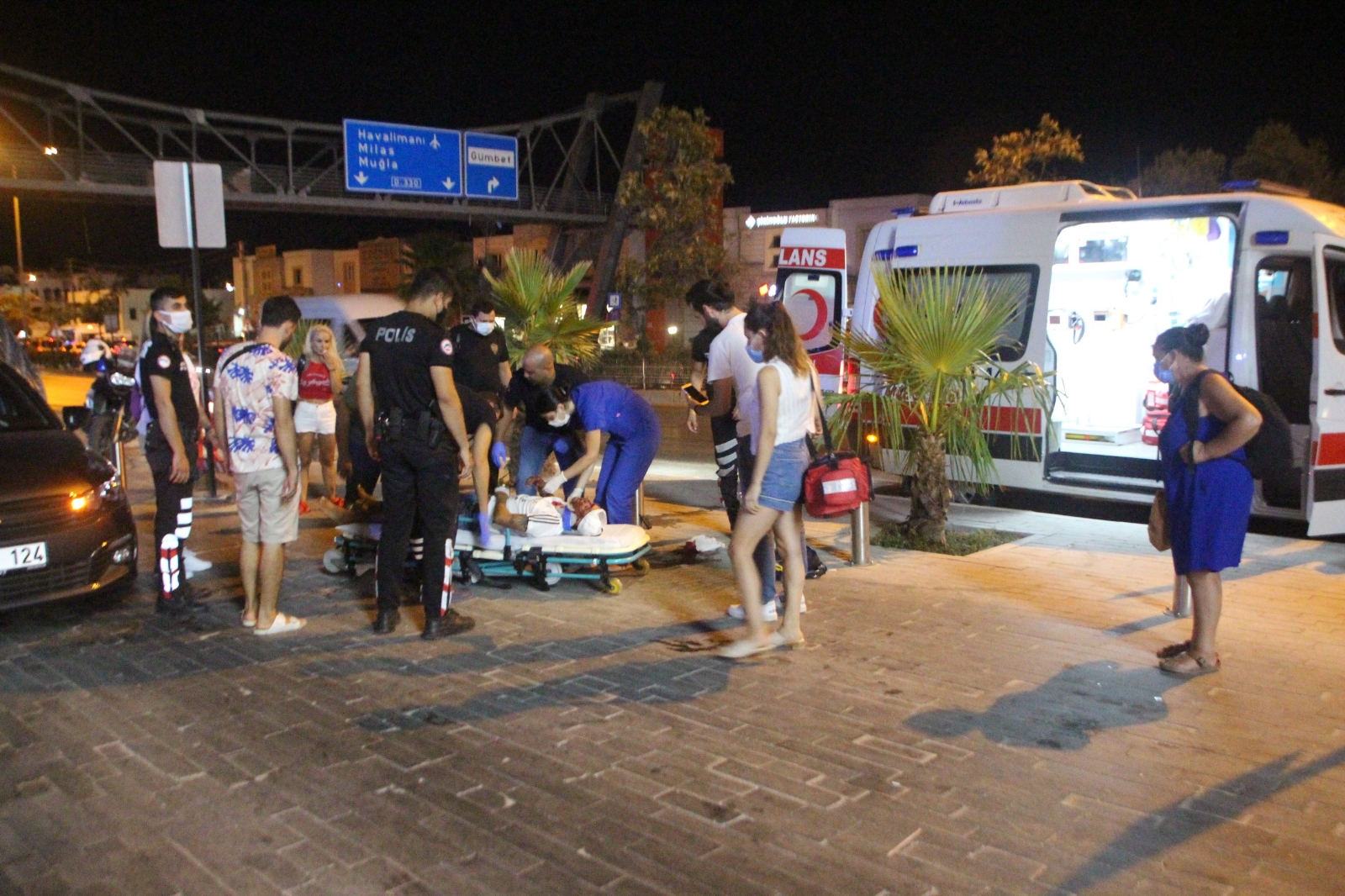 Durak Çalışanını Öldüresiye Dövüp Kaçtılar