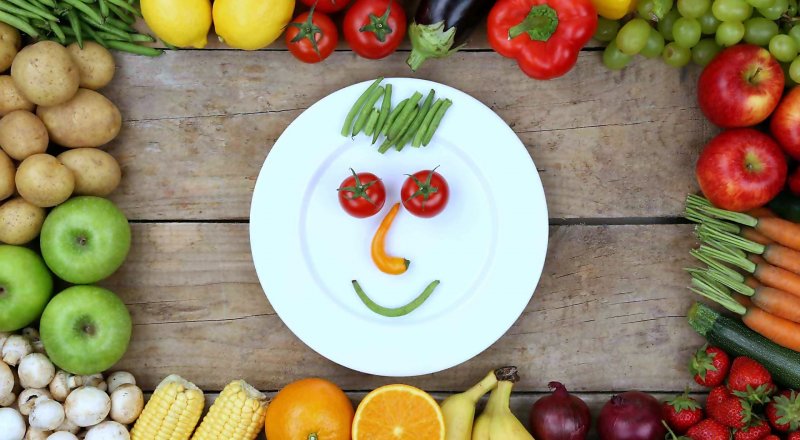 BESLENME ALIŞKANLIKLARINDA YAPILACAK UFAK DEĞİŞİKLİKLER, DAHA SAĞLIKLI VE VERİMLİ YAŞAMANIZI SAĞLAYABİLİR