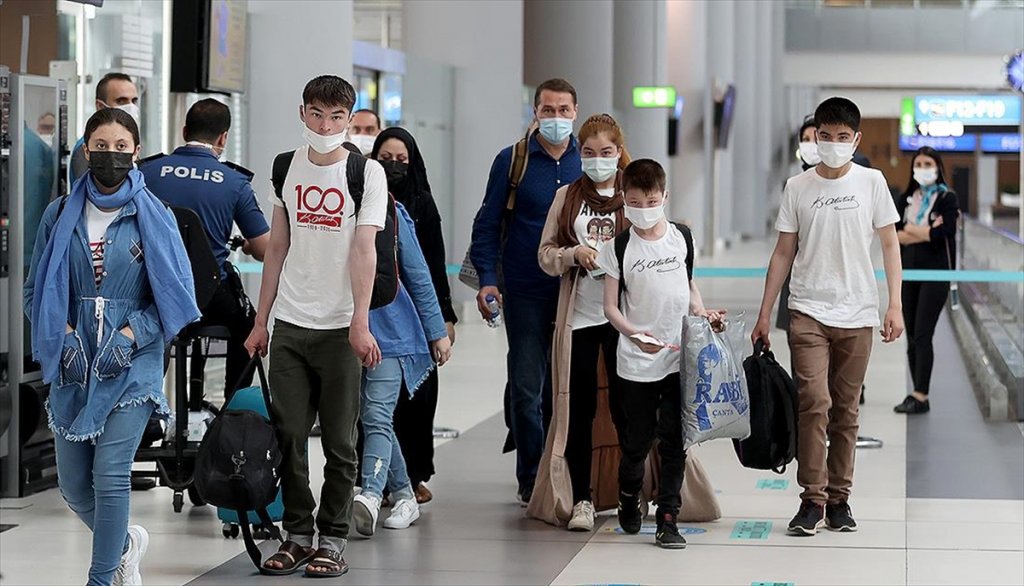 Afganistan'dan Tahliye Edilen 357 Yolcu İstanbul'da