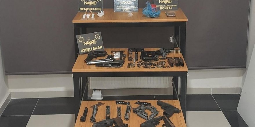 Uyuşturucu Operasyonunda 3 Kişi Tutuklanarak Cezaevine Gönderildi