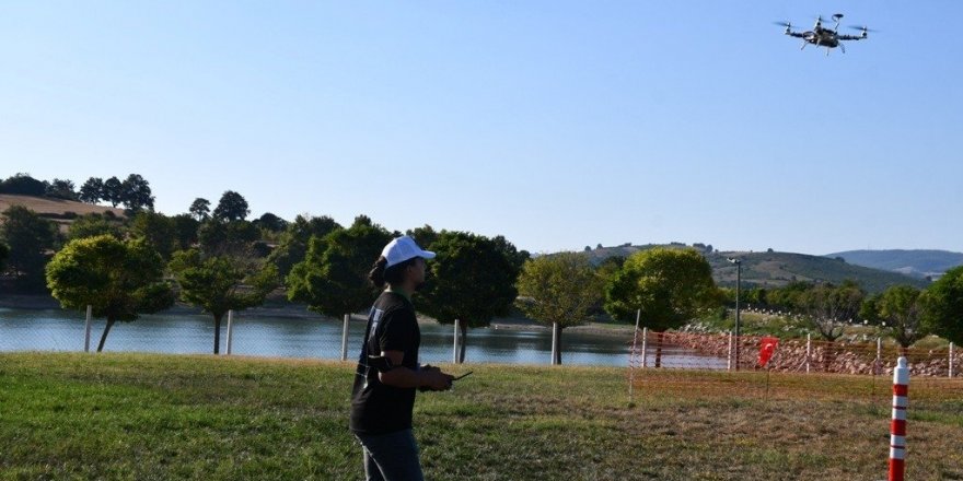 Roket ve drone yarışması göz kamaştırdı