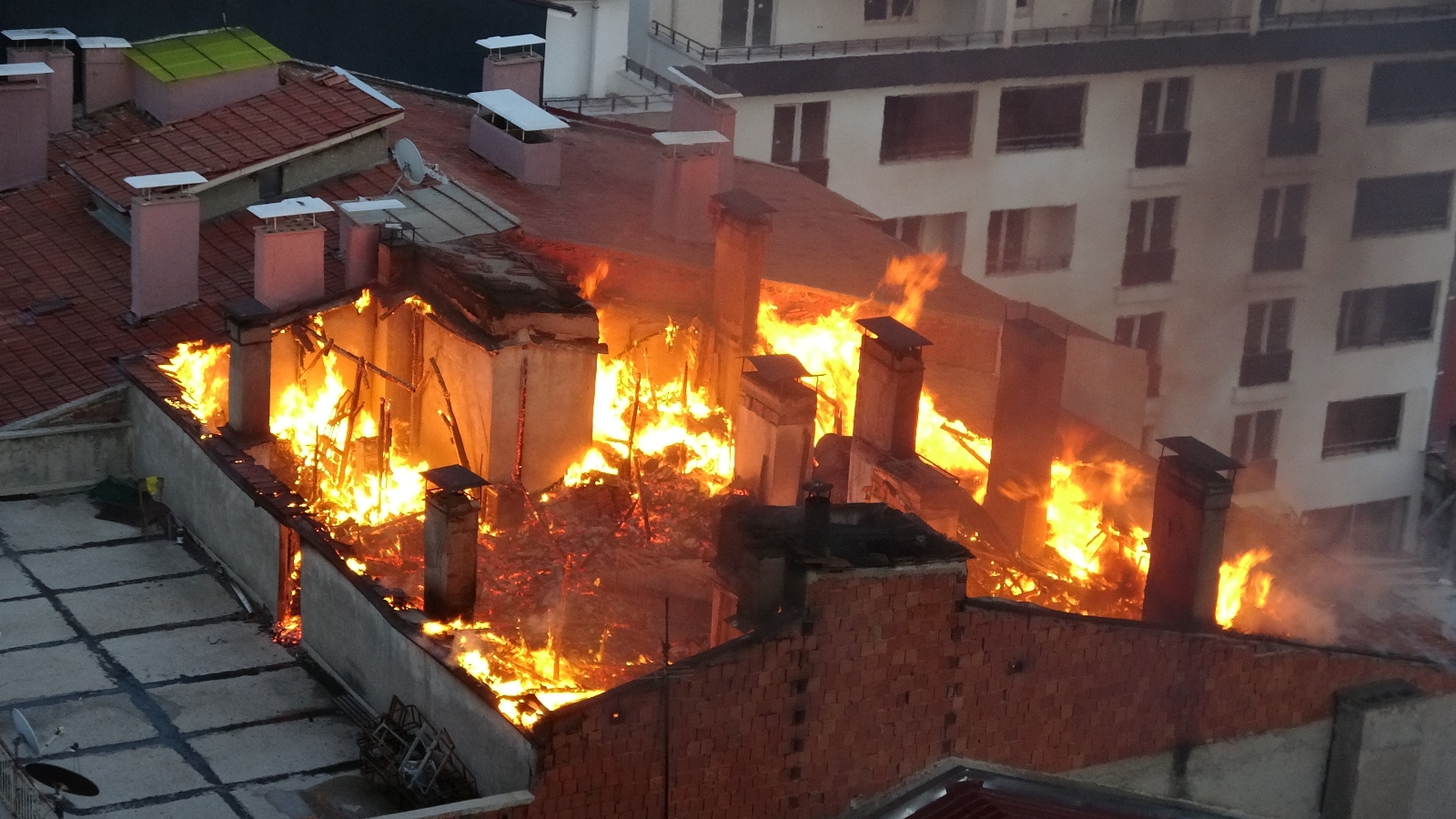 Tokat’ta Korkutan Yangın