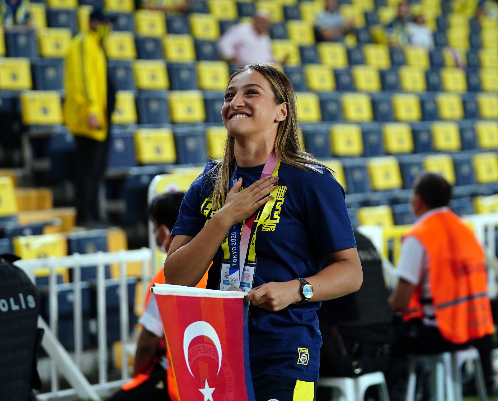 Buse Naz Çakıroğlu Kadıköy’de