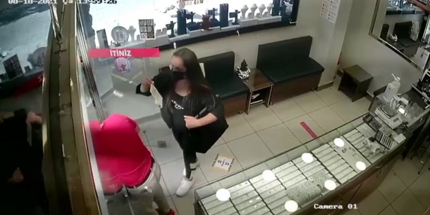Kadıköy’de 30 Bin Liralık Küpe Hırsızlığı Kamerada