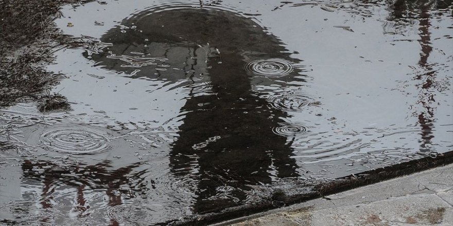 Meteoroloji uyardı: Perşembe gününe kadar sağanak yağış var
