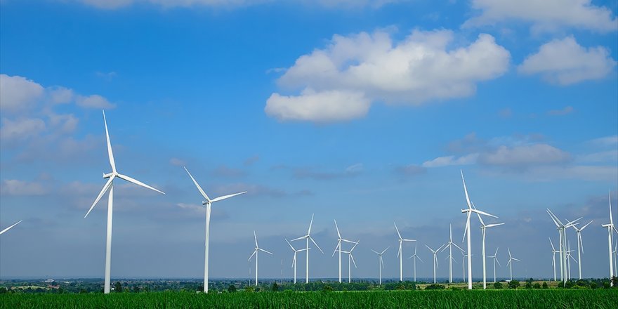 Elektrik Talebindeki Artış Temiz Enerjideki Büyümeyi Geride Bıraktı, Emisyonlar Alarm Verdi