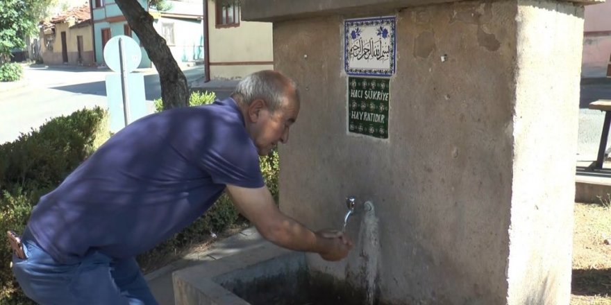Bu mahallede 1 yıldır tarihi çeşmelerin muslukları çalınıyor