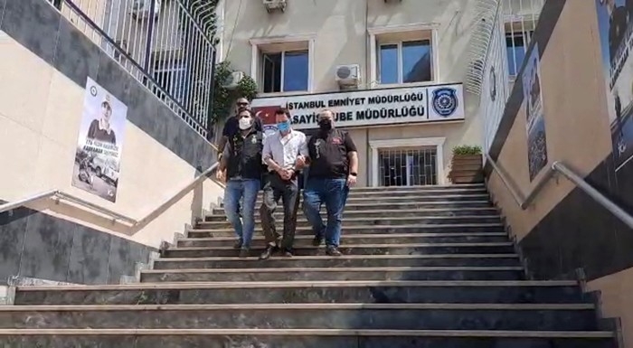 Kartal’da Annesi Ve Kız Kardeşini Öldüren Zanlı Adliyeye Sevk Edildi