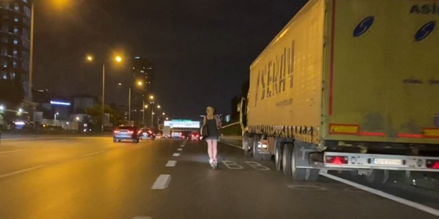 Kadıköy’de genç kızların tehlikeli ’martı’ yolculuğu kamerada