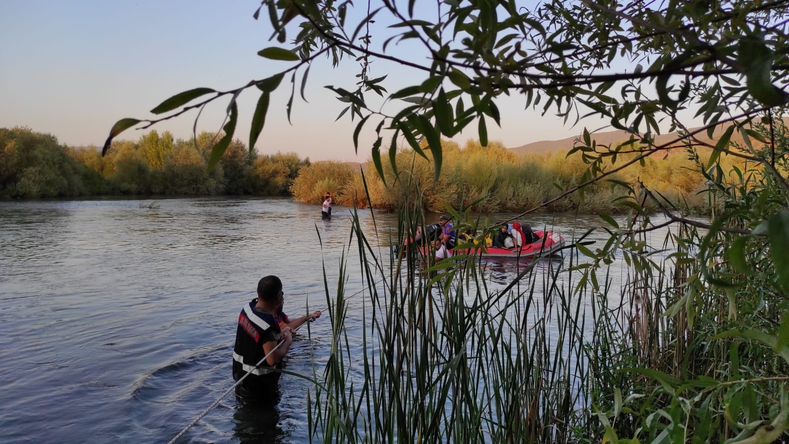Bingöl’de Baraj Sularının Yükselmesiyle Mahsur Kalan 30 Kişi Kurtarıldı