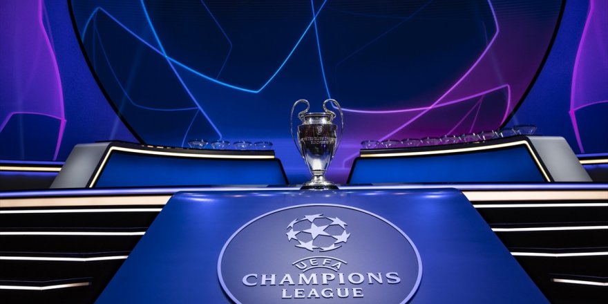 Avrupa Futbolunda 2020-21 Sezonunun En İyileri, İstanbul'daki Törenle Ödüllerini Aldı