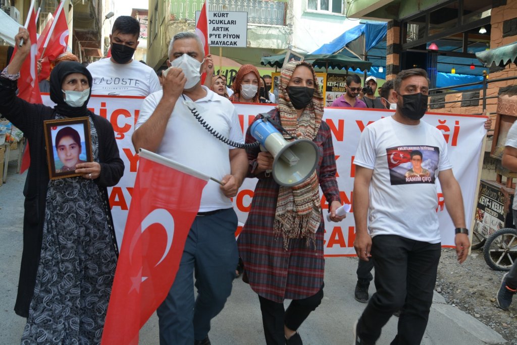 Hakkarili Annelerin Eylemi 15. Haftada