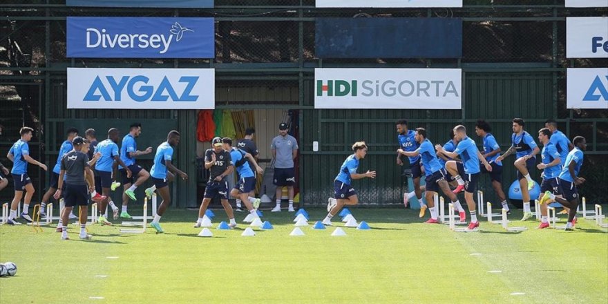 Fenerbahçe Deplasmanda Altay'a Konuk Olacak