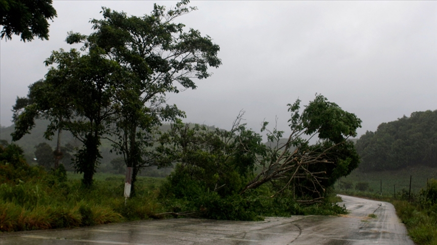 Nora Kasırgası Meksika'da etkisini göstermeye başladı