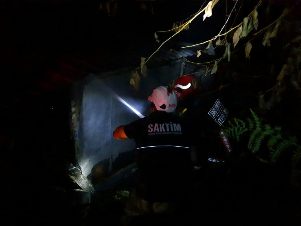 Yayladaki Evde Çıkan Yangın Korkuttu