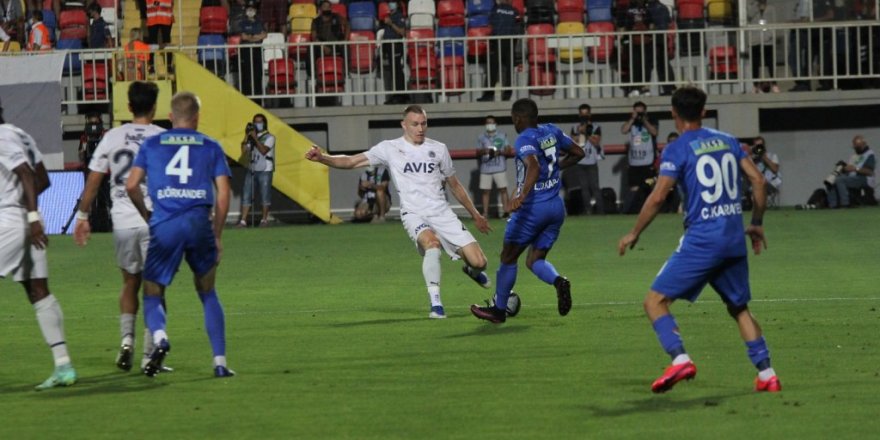 Süper Lig: Altay: 0 - Fenerbahçe: 0 (İlk yarı)