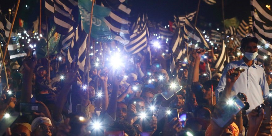 Pakistan’da hükümet karşıtı protesto