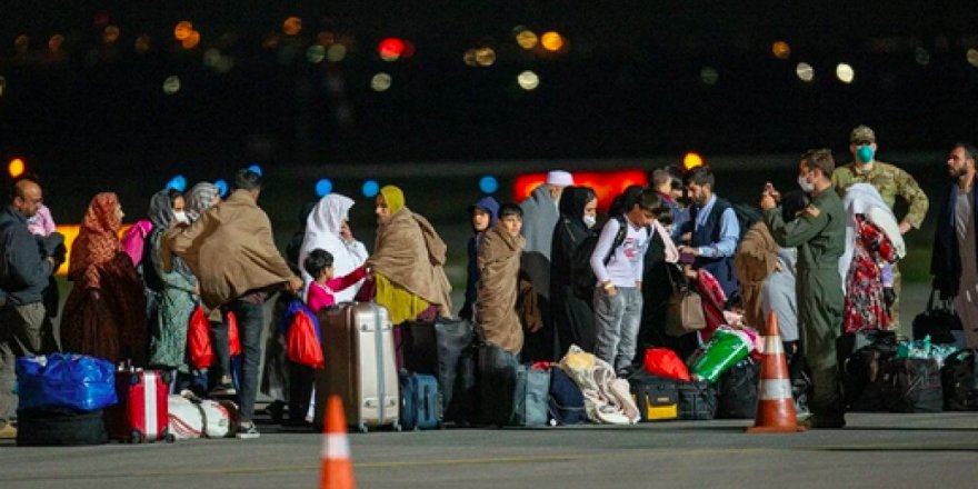 Taliban, Afganların ülke dışına seyahat etmelerine müsaade edecek