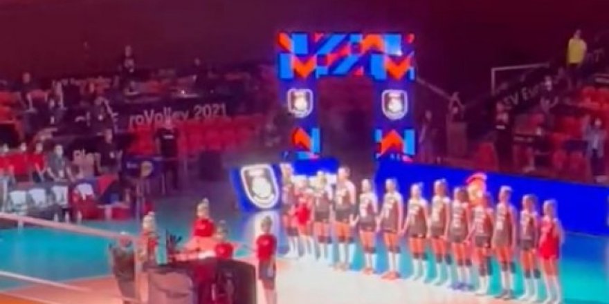 Türkiye-Çekya maçına Türk vatandaşlardan büyük ilgi