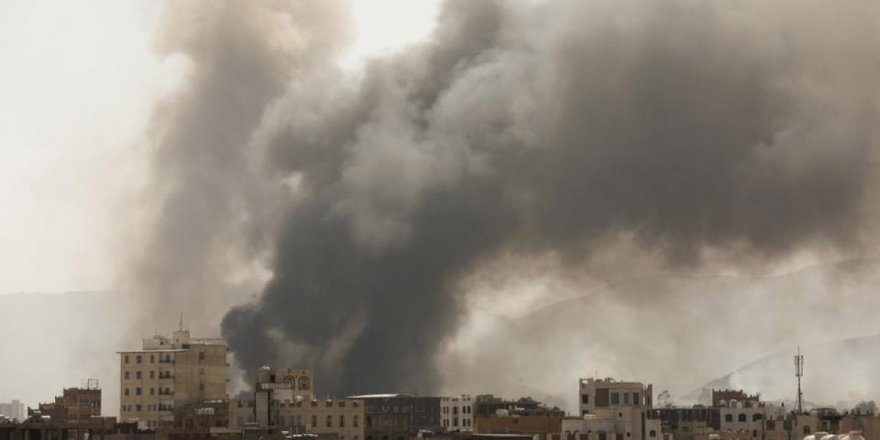 Yemen' de Husiler Al-Anad Üssü’ne Saldırı Düzenlendi: Çok sayıda ölü ve yaralı var
