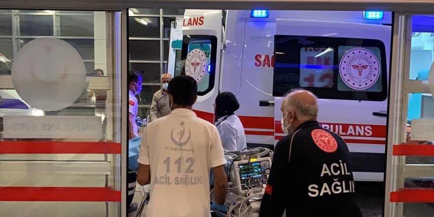 Adıyaman' da 7 Yaşındaki Kız Çocuğu Pekmez Kazanına Düştü