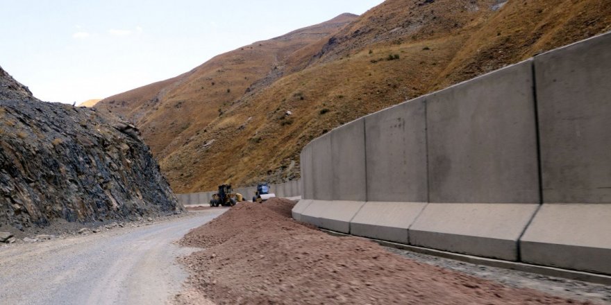 Van sınırında, 43 kilometrelik duvar inşa edildi