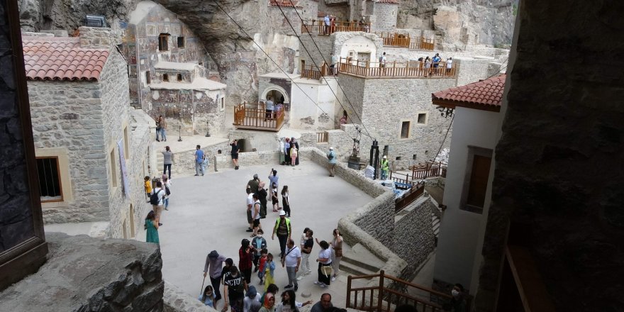 Sümela’yı Bir Buçuk Ayda Binlerce Kişi Ziyaret Etti