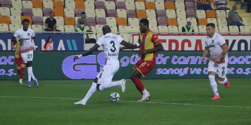 Tetteh’den 3 maçta 2 gollük katkı