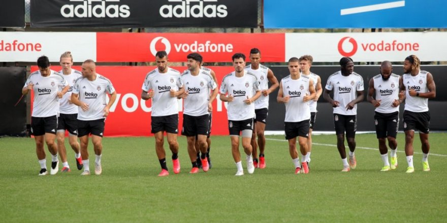 Beşiktaş’ta N’Sakala antrenmanlara başladı