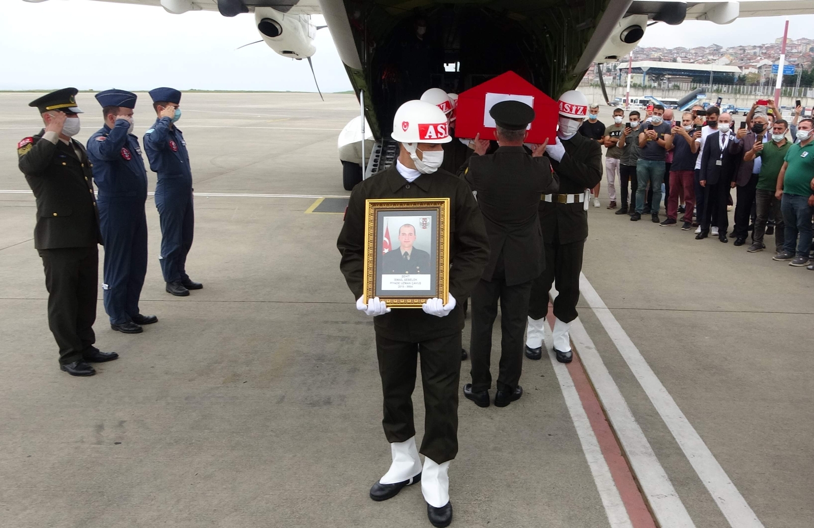 Kuzey Irak Şehidinin Cenazesi Memleketi Trabzon’a Getirildi