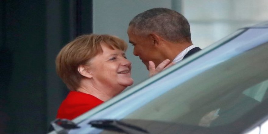 Obama Almanya'da Merkel'le buluştu
