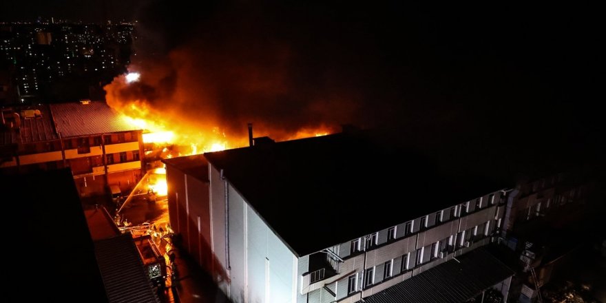 İkitelli Çevre Sanayi Sitesi'nde Yangın Çıktı
