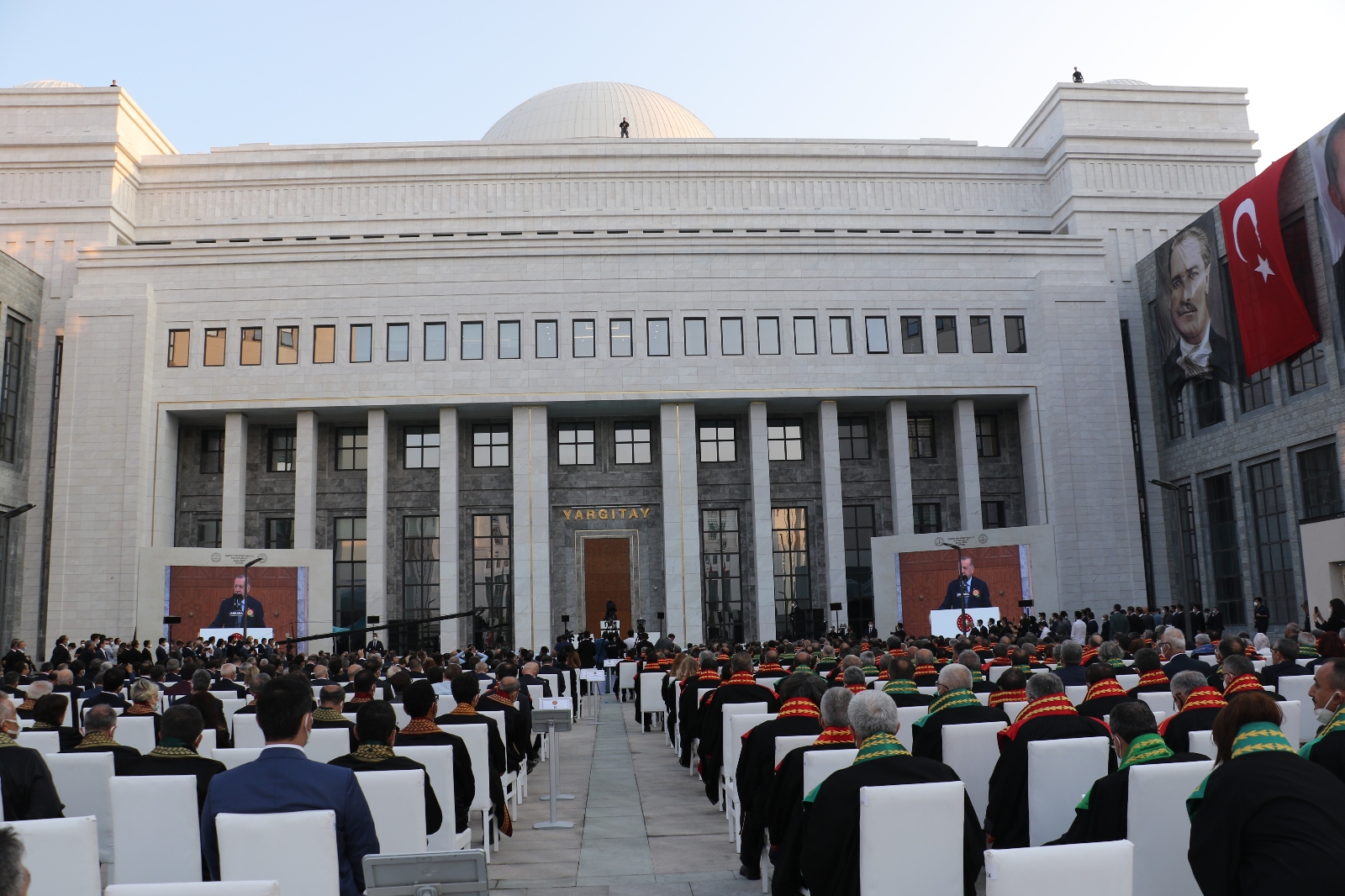 Yargıtay Başkanı Akarca: "Anayasa, hukuk kültürümüzün mayası olmalıdır”