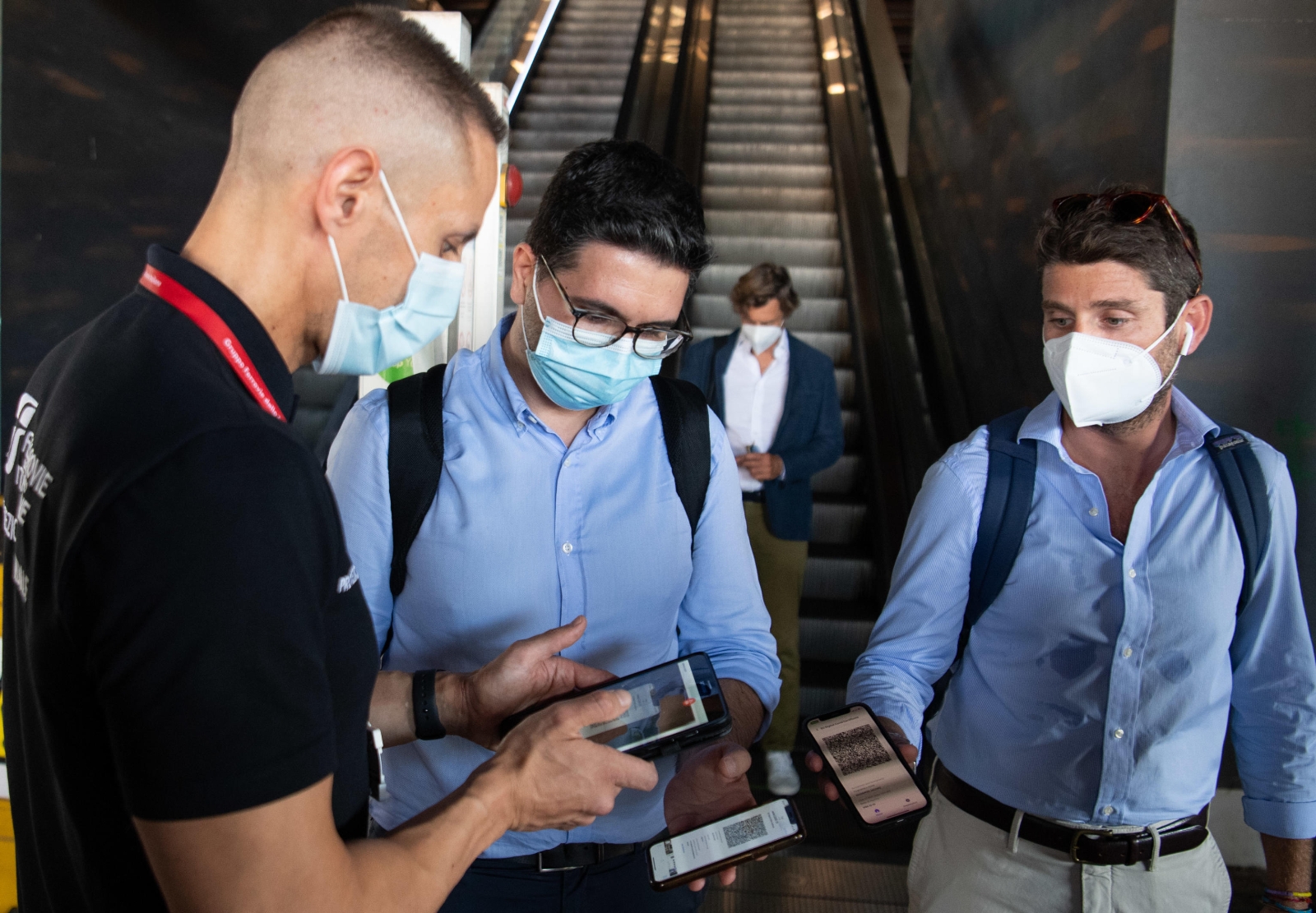 İtalya’da “Yeşil Geçiş” protestolarına karşı polis alarmda