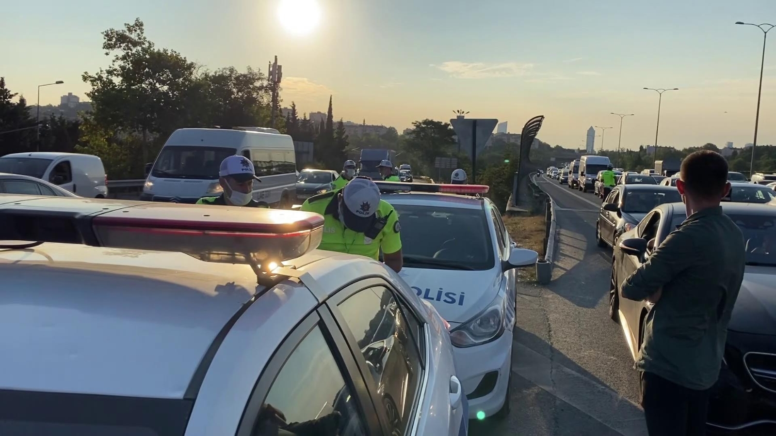 İstanbul’da çakarlı araç denetimi
