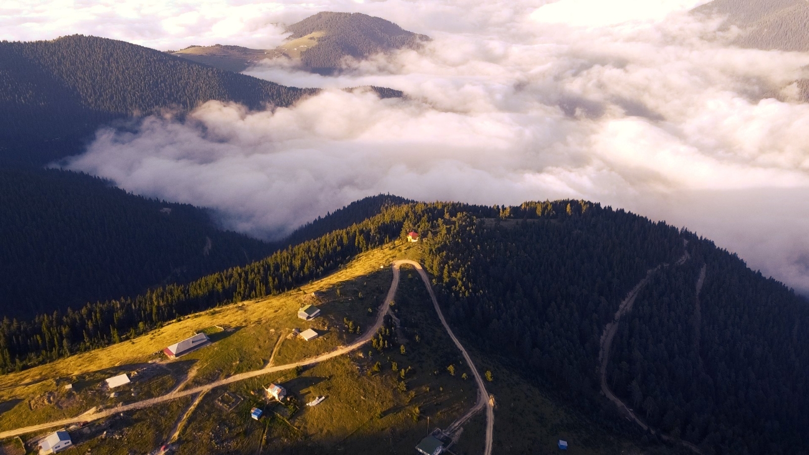 Gümüşhane’den eşsiz sis denizi manzaraları