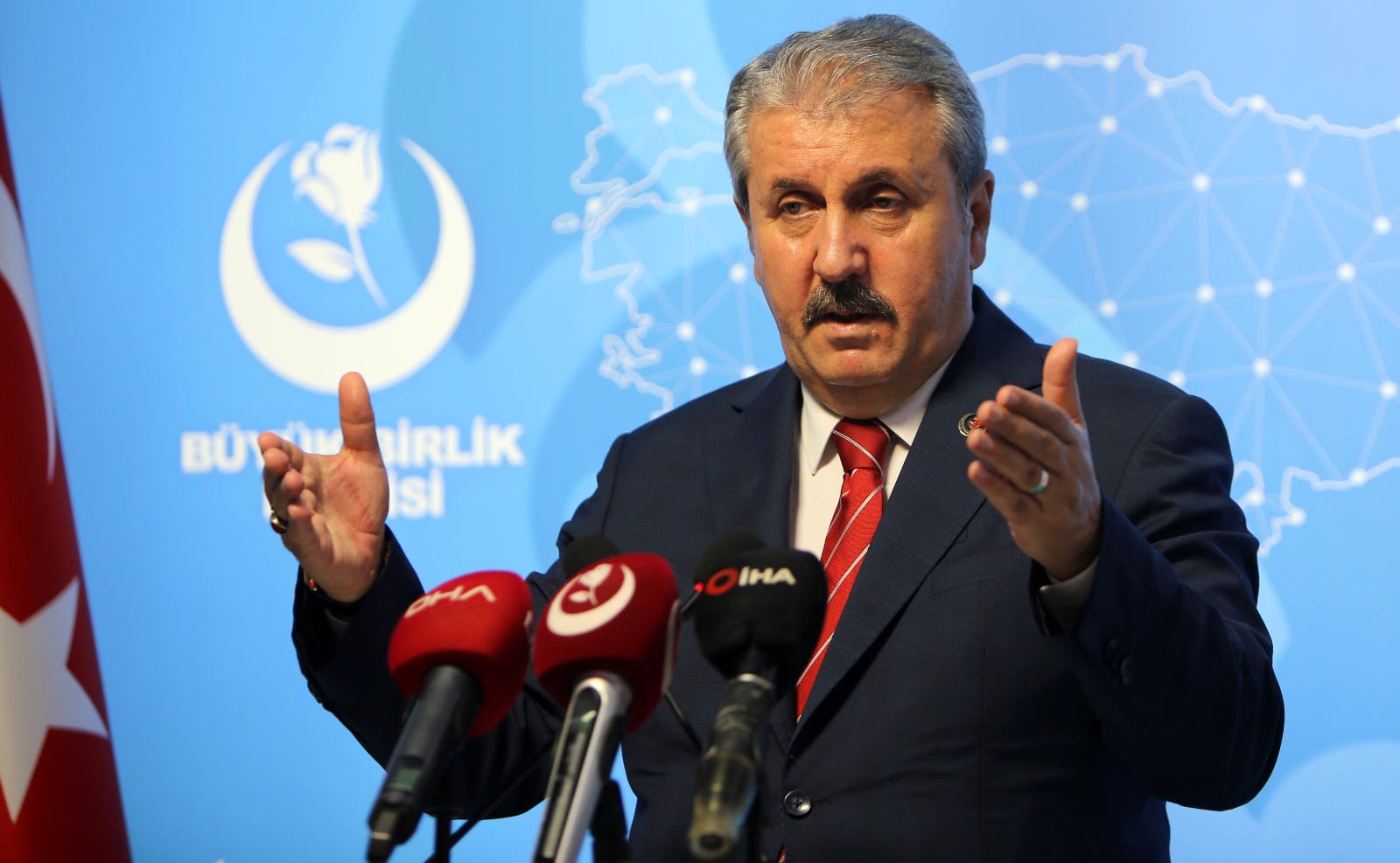 "Nasıl Avrupa’da Yaşayanlar Bir Avrupa Birliği Oluşturmuşlarsa Biz De Ortak Bir Türk Birliği Oluşturabiliriz"