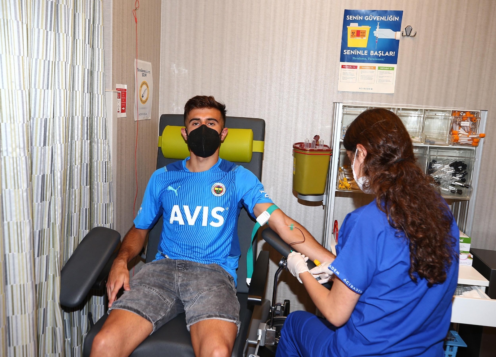 Fenerbahçe, Diego Rossi’yi kiralık olarak kadrosuna kattı