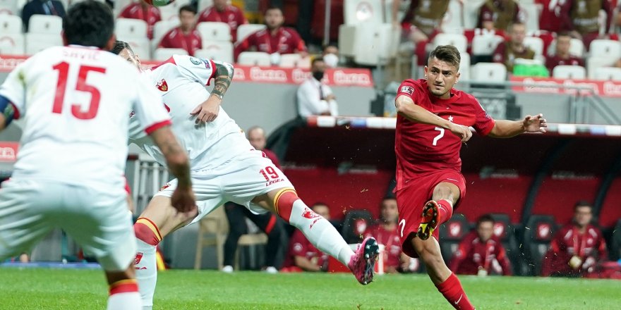 Cengiz Ünder milli formayla 10. golünü kaydetti