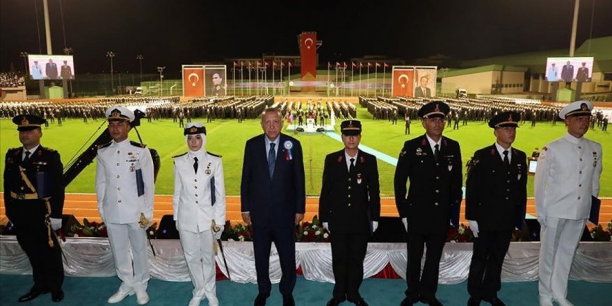 Cumhurbaşkanı Erdoğan: Türk ekonomisi ikinci çeyrekte yüzde 21,7 büyüdü