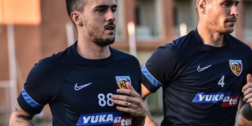 Gustavo Campanharo Sahada Çalışıyor