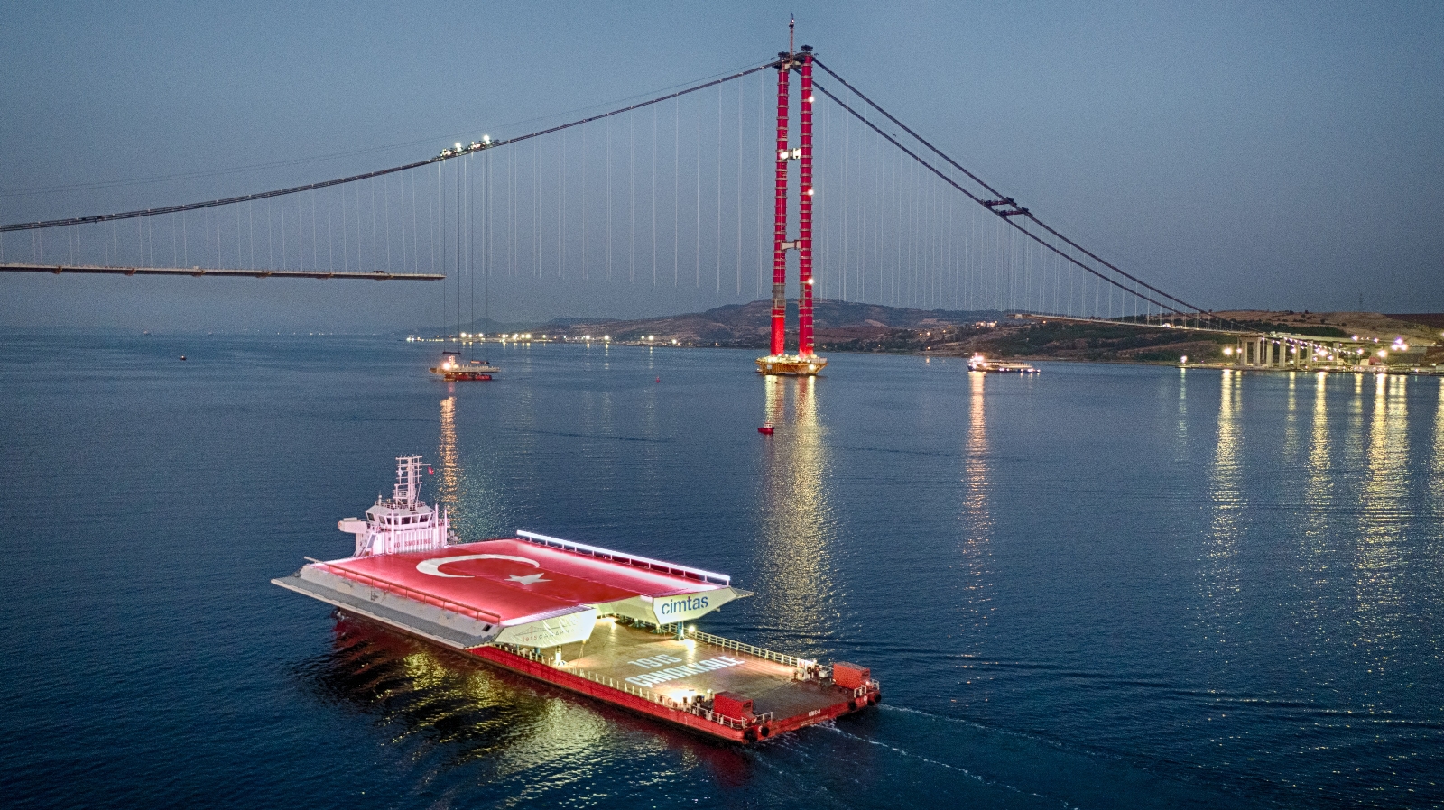 1915 Çanakkale Köprüsü’nün son tabliye bloğu geldi