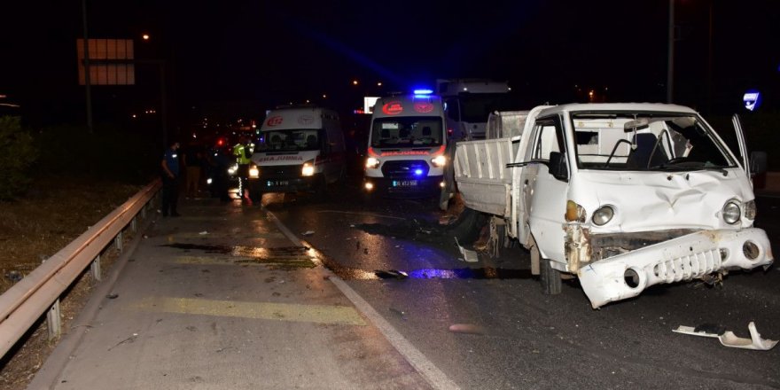 Yakıtı biten araca yardım ederken tanker çarptı