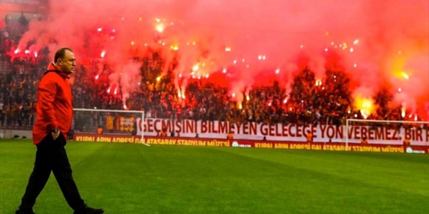 Galatasaray Kulübünden Fatih Terim'e Doğum Günü Kutlaması